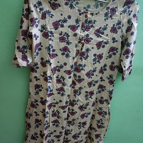 Max, Avaasa, Pantaloons, Levis, Lee - Picture 3 of 16